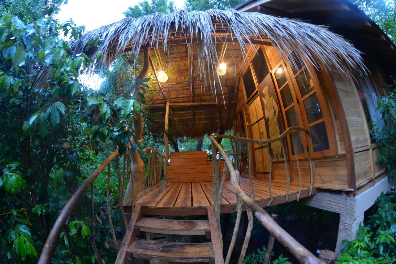 Habarana Tree House Mutu Village Exterior foto